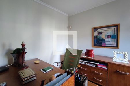 Casa para alugar com 640m², 4 quartos e 5 vagasEscritório