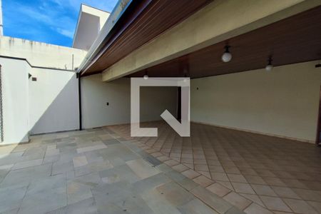 Casa para alugar com 640m², 4 quartos e 5 vagasGaragem / Quintal