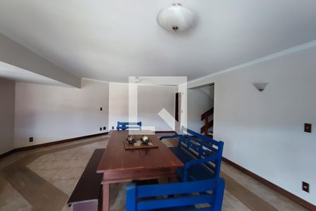 Casa para alugar com 640m², 4 quartos e 5 vagasSótão 