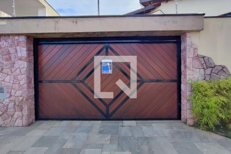 Casa para alugar com 640m², 4 quartos e 5 vagasPLACA INSTALADA NA FACHADA 