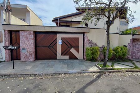 Casa para alugar com 640m², 4 quartos e 5 vagasPLACA INSTALADA NA FACHADA 