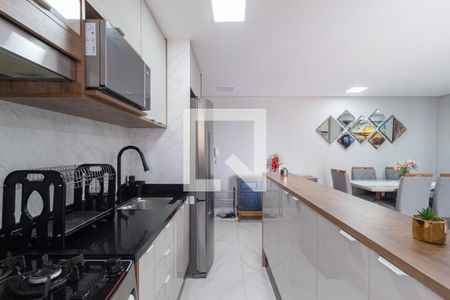 Apartamento à venda com 92m², 3 quartos e 2 vagas Apartamento à venda com 92m², 3 quartos e 2 vagasCozinha e área de serviço