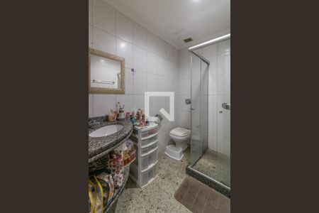 Apartamento à venda com 121m², 3 quartos e 2 vagas Apartamento à venda com 121m², 3 quartos e 2 vagasBanheiro Social