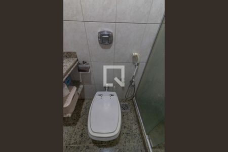 Apartamento à venda com 121m², 3 quartos e 2 vagas Apartamento à venda com 121m², 3 quartos e 2 vagasSuíte - Banheiro