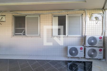 Apartamento à venda com 121m², 3 quartos e 2 vagas Apartamento à venda com 121m², 3 quartos e 2 vagasVaranda