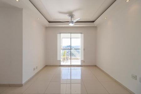 Sala de apartamento para alugar com 3 quartos, 85m² em Jardim Tupanci, Barueri