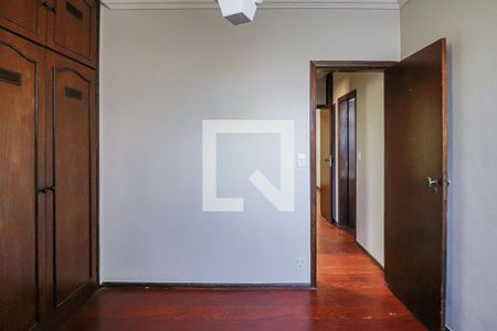 Quarto 1 de apartamento para alugar com 3 quartos, 70m² em Horto, Belo Horizonte