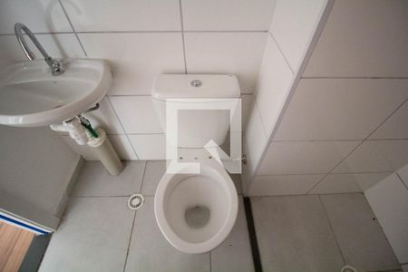 Banheiro de apartamento à venda com 2 quartos, 45m² em Jardim Santo Antonio, São Paulo