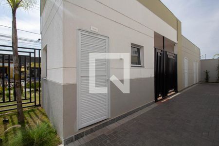Apartamento à venda com 45m², 2 quartos e 1 vaga Apartamento à venda com 45m², 2 quartos e 1 vagaFachada e portaria