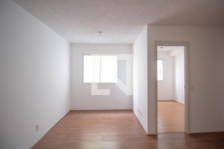Sala de apartamento à venda com 2 quartos, 45m² em Jardim Santo Antonio, São Paulo