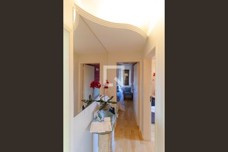 Apartamento para alugar com 93m², 3 quartos e 2 vagas Apartamento para alugar com 93m², 3 quartos e 2 vagasCorredor