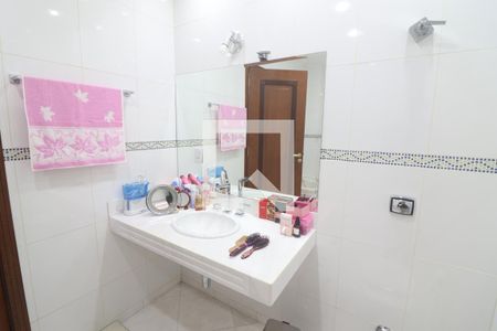 Casa à venda com 170m², 2 quartos e 10 vagasBanheiro 