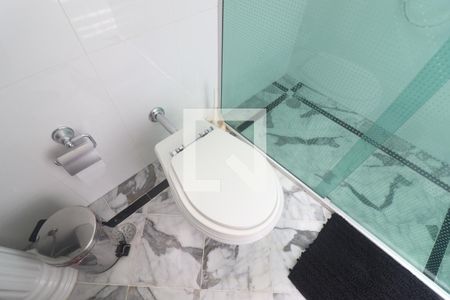 Casa à venda com 170m², 2 quartos e 10 vagasBanheiro Quarto 2