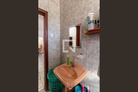 Casa à venda com 162m², 3 quartos e 3 vagasBanheiro Social