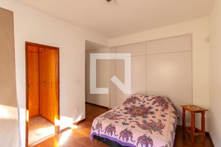 Casa à venda com 162m², 3 quartos e 3 vagasQuarto Suíte