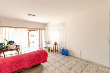 Sala de casa à venda com 3 quartos, 162m² em Barreiro, Belo Horizonte