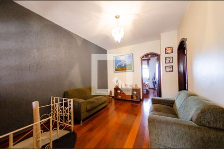 Sala de casa à venda com 6 quartos, 314m² em Califórnia, Belo Horizonte