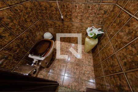 Casa à venda com 314m², 6 quartos e 3 vagasBanheiro