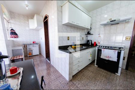 Casa à venda com 314m², 6 quartos e 3 vagasCozinha