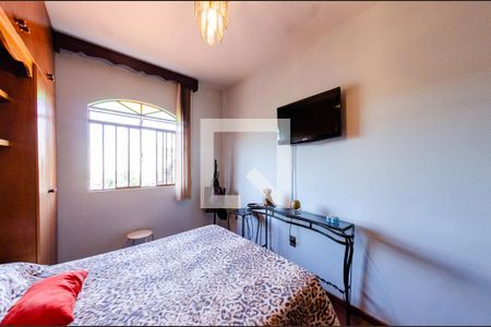 Quarto 1 de casa à venda com 6 quartos, 314m² em Califórnia, Belo Horizonte