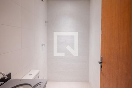 Casa à venda com 64m², 2 quartos e 2 vagas Casa à venda com 64m², 2 quartos e 2 vagasBanheiro