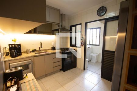 Apartamento para alugar com 106m², 3 quartos e 2 vagas Apartamento para alugar com 106m², 3 quartos e 2 vagasCozinha