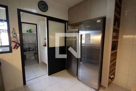 Apartamento para alugar com 106m², 3 quartos e 2 vagas Apartamento para alugar com 106m², 3 quartos e 2 vagasCozinha