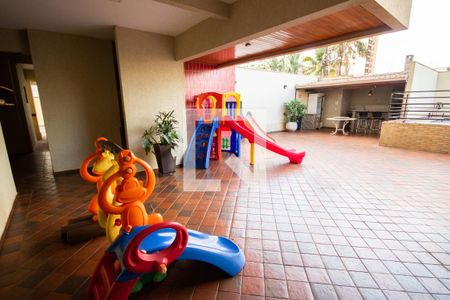 Apartamento para alugar com 106m², 3 quartos e 2 vagas Apartamento para alugar com 106m², 3 quartos e 2 vagasÁrea comum - Playground