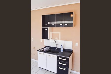 Apartamento para alugar com 40m², 2 quartos e 1 vaga Apartamento para alugar com 40m², 2 quartos e 1 vagaCozinha - Armários