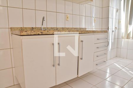 Cozinha de apartamento para alugar com 2 quartos, 55m² em Ceilândia Sul (ceilândia), Brasília