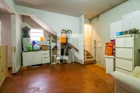 Casa à venda com 160m², 2 quartos e 1 vagaPorão
