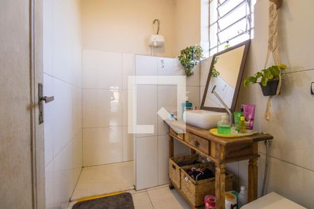 Casa à venda com 160m², 2 quartos e 1 vagaBanheiro