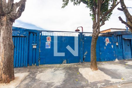 Casa à venda com 250m², 2 quartos e 3 vagasFachada