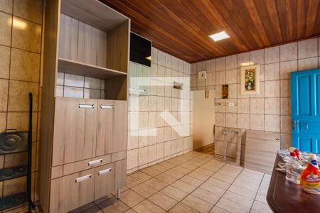 Casa à venda com 250m², 2 quartos e 3 vagasCozinha 