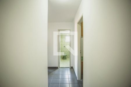 Corredor - Quartos de apartamento para alugar com 3 quartos, 81m² em Vila da Saúde, São Paulo