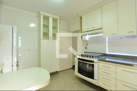 Apartamento à venda com 145m², 3 quartos e 3 vagas Apartamento à venda com 145m², 3 quartos e 3 vagasCozinha