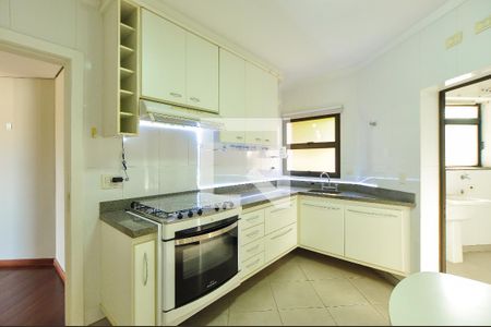 Apartamento à venda com 145m², 3 quartos e 3 vagas Apartamento à venda com 145m², 3 quartos e 3 vagasCozinha