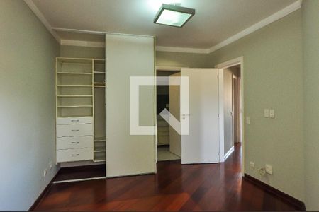 Apartamento à venda com 145m², 3 quartos e 3 vagas Apartamento à venda com 145m², 3 quartos e 3 vagasQuarto 3 - Suíte