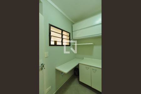 Apartamento à venda com 145m², 3 quartos e 3 vagas Apartamento à venda com 145m², 3 quartos e 3 vagasQuarto de Serviço