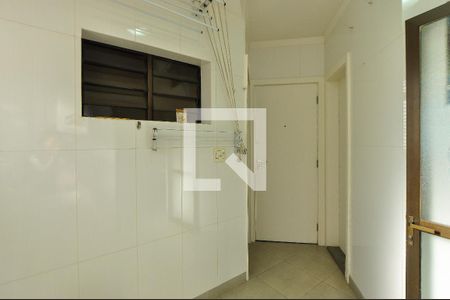 Apartamento à venda com 145m², 3 quartos e 3 vagas Apartamento à venda com 145m², 3 quartos e 3 vagasÁrea de Serviço