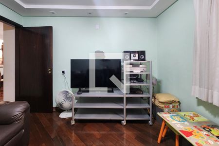 Casa à venda com 360m², 4 quartos e 3 vagasSala de Tv