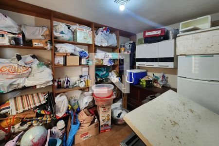 Casa à venda com 360m², 4 quartos e 3 vagasDespensa