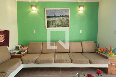 Casa à venda com 360m², 4 quartos e 3 vagasSala