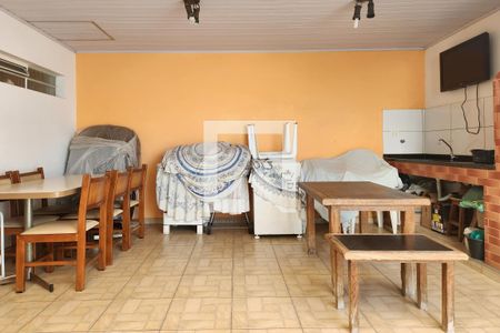 Casa à venda com 360m², 4 quartos e 3 vagasChurrasqueira