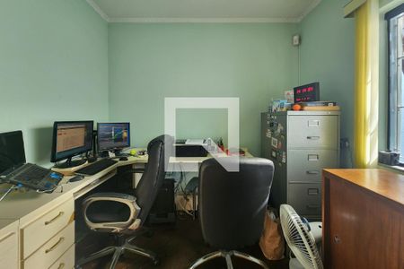 Casa à venda com 360m², 4 quartos e 3 vagasEscritório