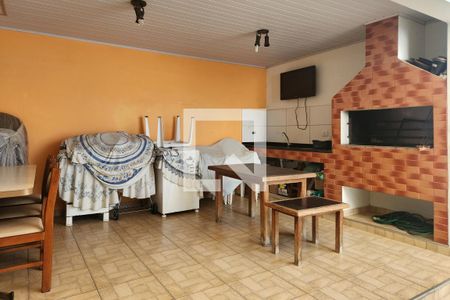 Casa à venda com 360m², 4 quartos e 3 vagasChurrasqueira