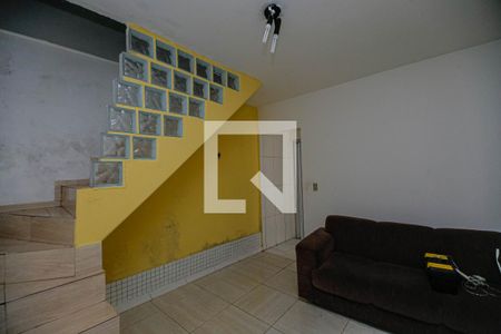 Casa à venda com 270m², 4 quartos e 2 vagas Casa à venda com 270m², 4 quartos e 2 vagasSala CASA 2