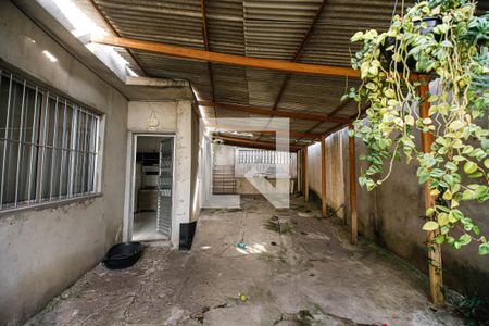 Casa à venda com 270m², 4 quartos e 2 vagas Casa à venda com 270m², 4 quartos e 2 vagasGaragem e quintal