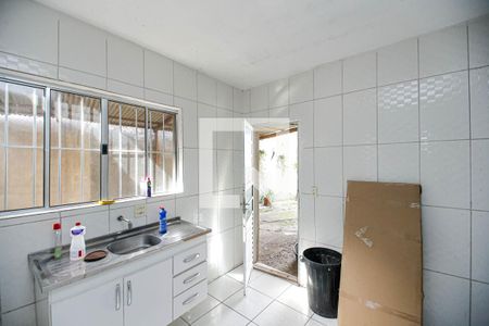 Casa à venda com 270m², 4 quartos e 2 vagas Casa à venda com 270m², 4 quartos e 2 vagasCozinha CASA 2