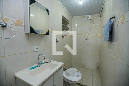 Casa à venda com 270m², 4 quartos e 2 vagas Casa à venda com 270m², 4 quartos e 2 vagasBanheiro CASA 1